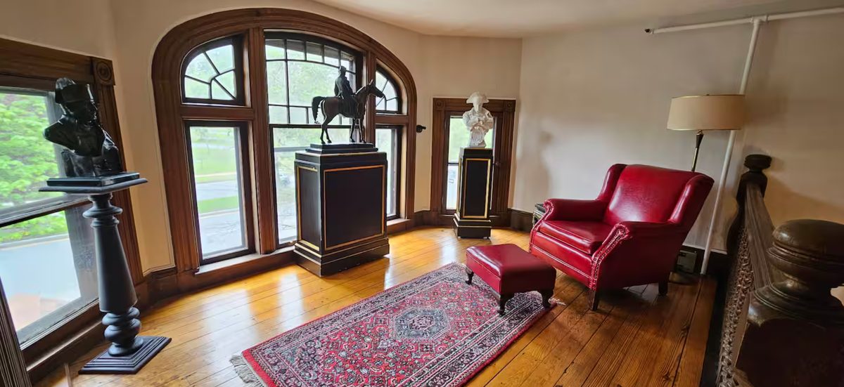 Napoleon's Landing reading nook