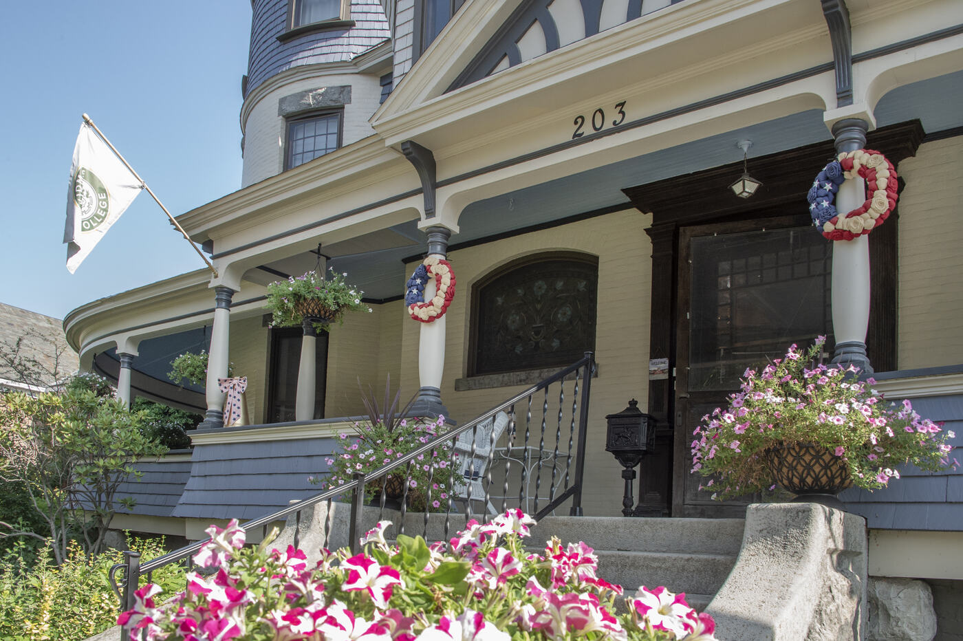 The front steps at 203 at the Union Avenue Thoroughbred Club