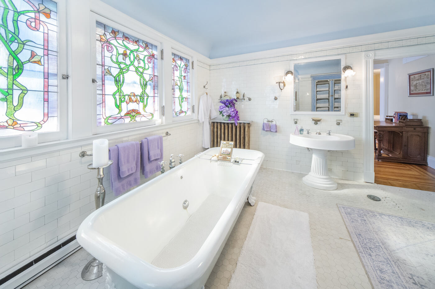 Stained glass above the tub at the Union Avenue Thoroughbred Club